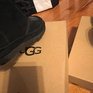 Uggs. Kids 4 or women’s 6 like new